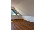 Dachgeschoßwohnung Langenfeld (Rheinland) - 3 Zimmer, 87 m&sup2;, 1.200&euro; | Angebot:26301690