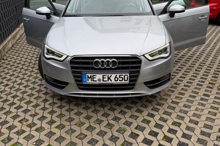 Audi A3 93.000 km 12.100 € Hilden 40725