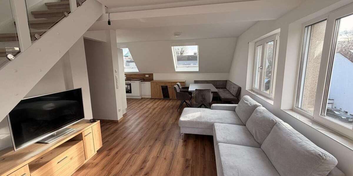 Etagenwohnung Düsseldorf Stadtbezirk 8 - 5 Zimmer, 99 m&sup2;, 2.000&euro; | Angebot:27032106