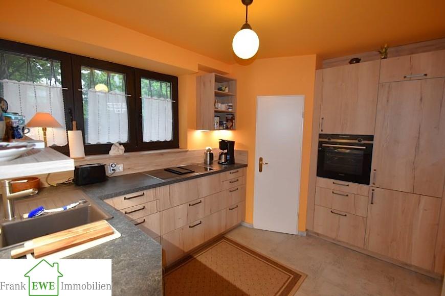 Objekt-Nr. 436 - 40597 Düsseldorf Möbliertes Reiheneckhaus mit Garage in Benrath 3 zimmer