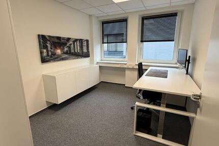 11 qm möbliertes Büro im Gewerbepark inkl. Strom Heizung Internet zimmer