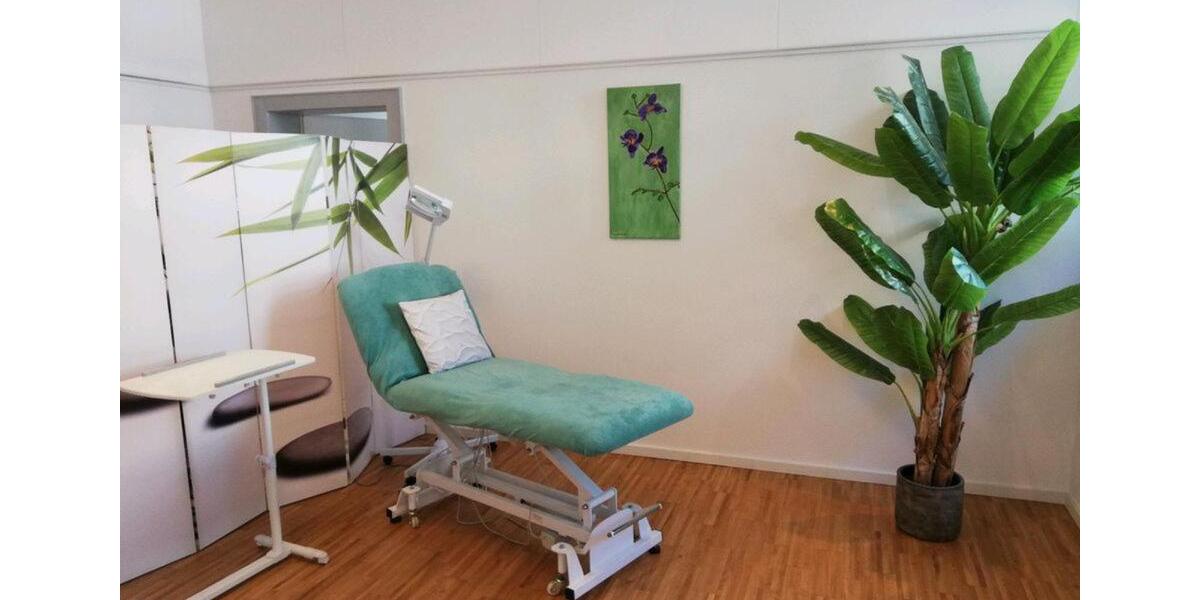 Schöner Praxisraum in Düsseldorf zu vermieten zimmer