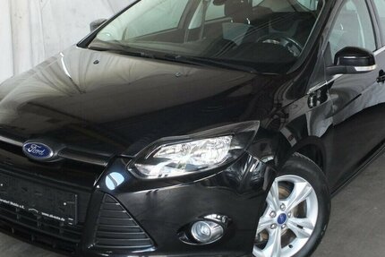 Ford Focus CHAMPIONS EDITION 5-TÜRIG orig.53.215 km ! 53.215 km 8.298 € Köln 50858