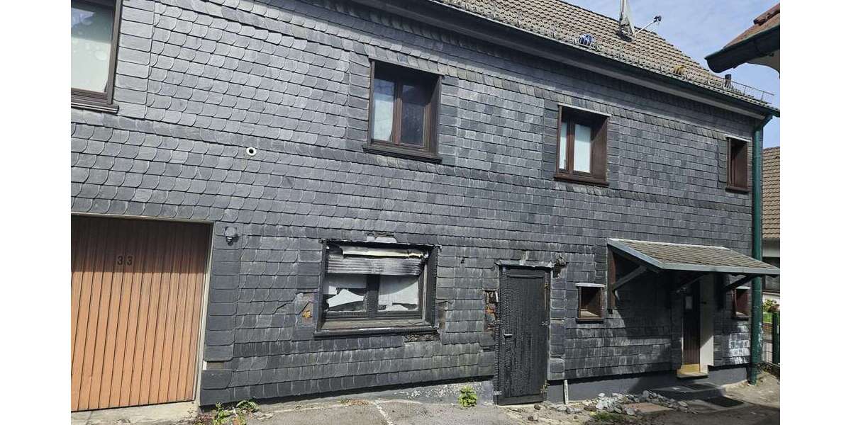 Einfamilienhaus Remscheid Reinshagen - 10 Zimmer, 298 m&sup2;, 220.000&euro; | Angebot:26893139