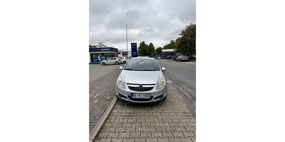 Opel Corsa 140.500 km 2.099 &euro; Langenfeld 40764