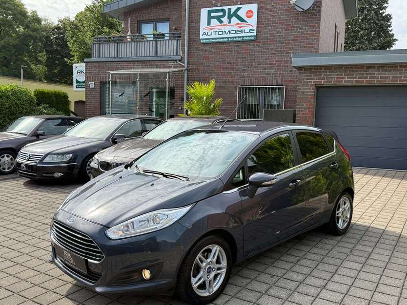 Ford Fiesta 106.000 km 4.999 € Solingen 42651