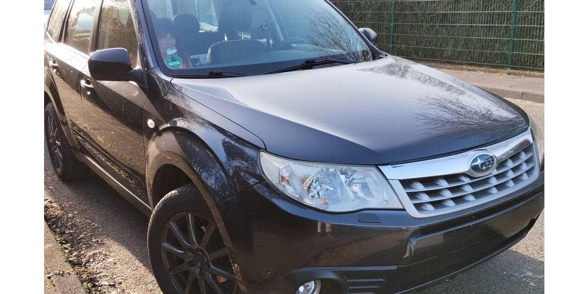Subaru Forester 189.000 km 12.600 &euro; Leverkusen 51379