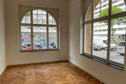 Büro in Düsseldorf 3.393 € 117 m² zimmer