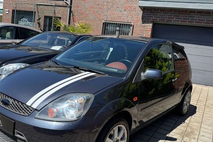 Ford Fiesta 200.000 km 2.500 &euro; Solingen 42651