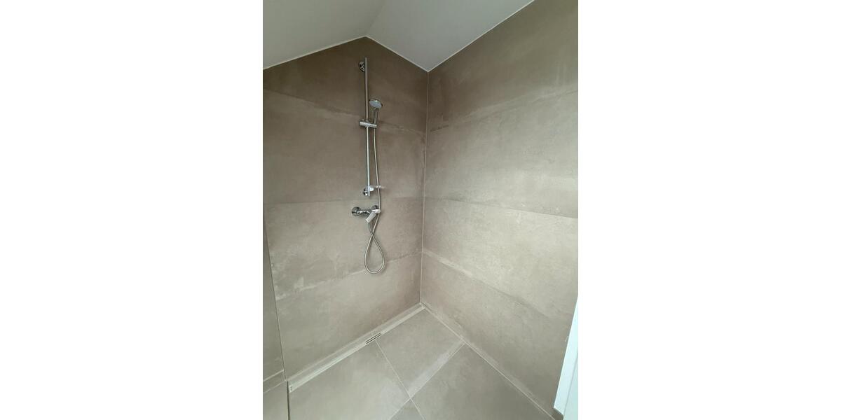 Moderne Wohnung mit effizienter Wärmepumpe und Aufzug zimmer