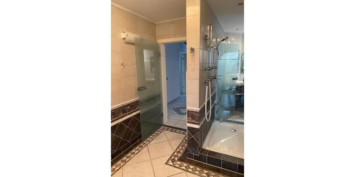 Einfamilienhaus mit privatem Wellnessbereich (für Paare) 1.5 zimmer