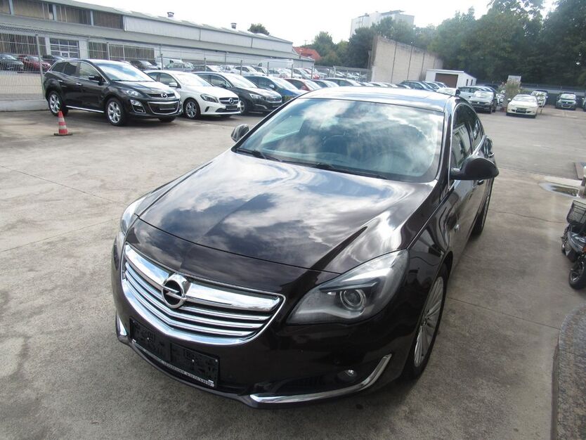 Opel Insignia 216.000 km 6.500 € Leverkusen 51371