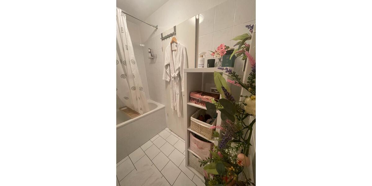 Etagenwohnung Köln Ehrenfeld - 2.5 Zimmer, 60 m&sup2;, 1.200&euro; | Angebot:25366376