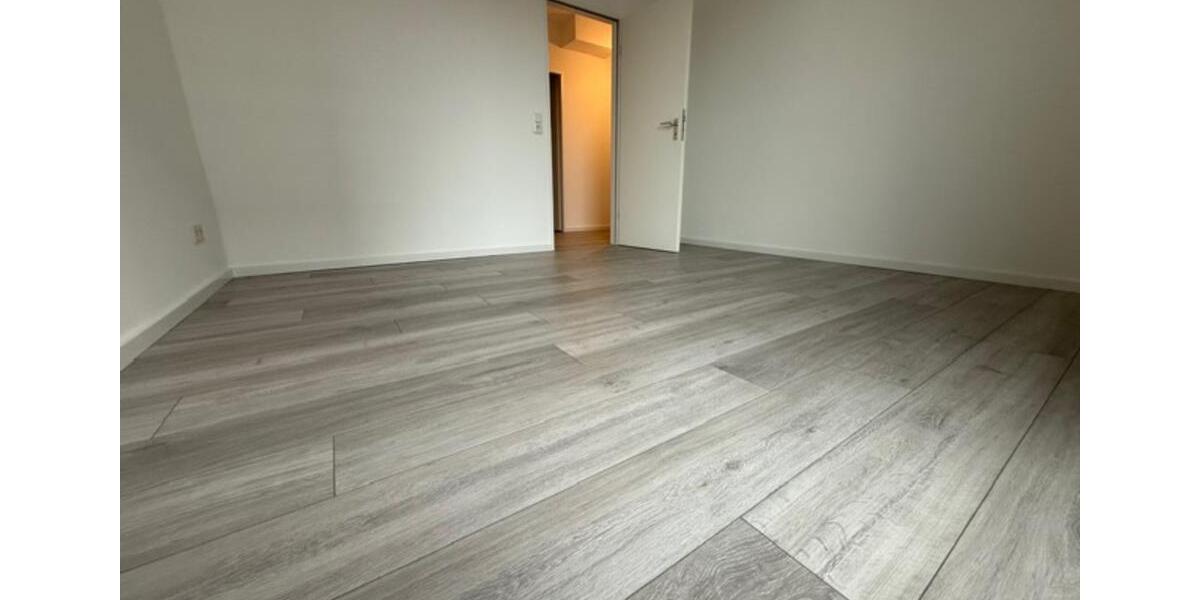 Helle 3-Zimmer Wohnung mit Balkon in Refrath von Privat 3 zimmer