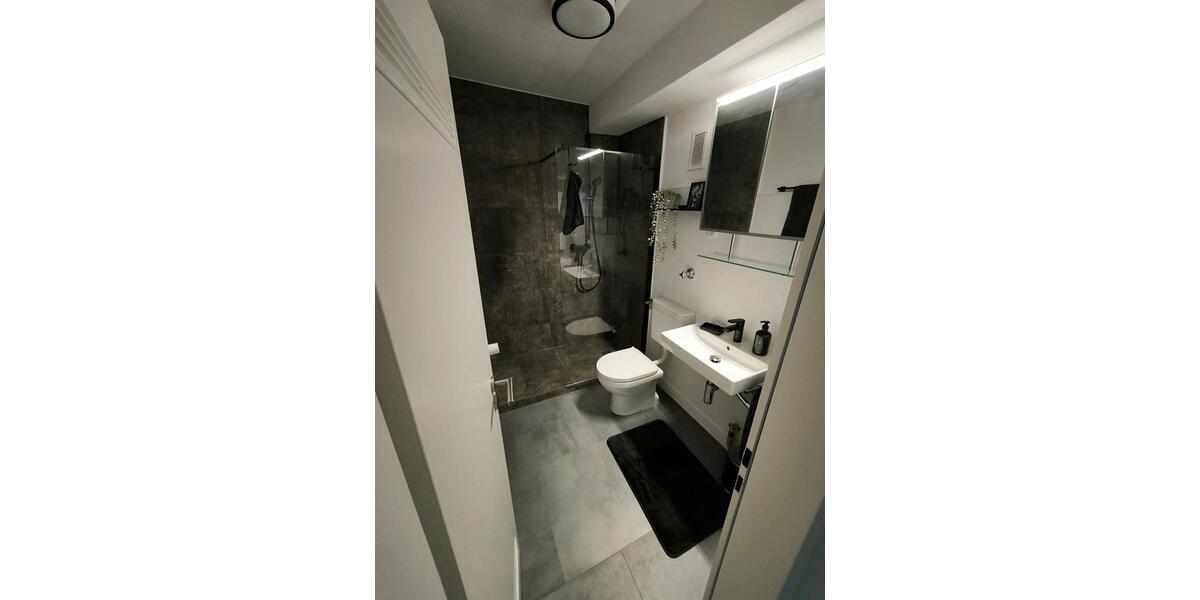 Etagenwohnung Neuss Reuschenberg - 1 Zimmer, 44 m&sup2;, 821&euro; | Angebot:26146153