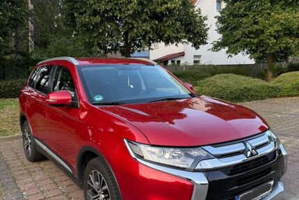 Mitsubishi Outlander 67.000 km 15.700 &euro; Solingen 42657