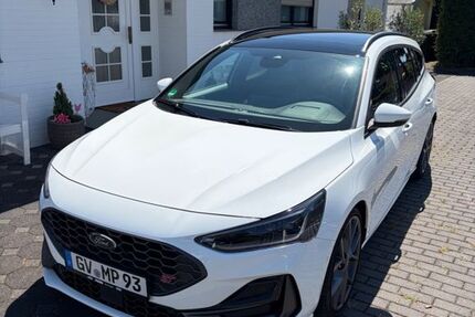 Ford Focus 21.165 km 33.999 &euro; Dormagen 41542