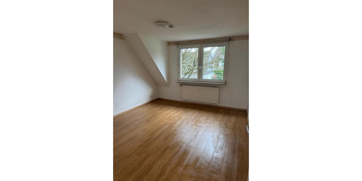 Dachgeschoßwohnung Wülfrath - 3 Zimmer, 60 m&sup2;, 656&euro; | Angebot:25380329