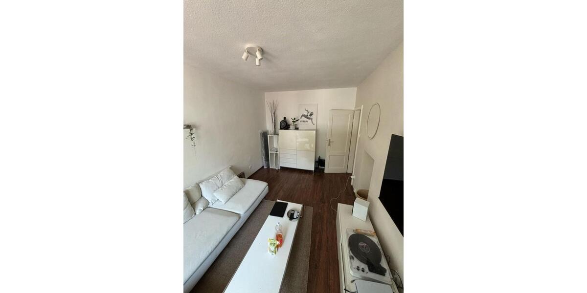 Helle 2,5-Zimmer-Wohnung mit Südbalkon in Köln-Nippes (Christinastraße) 2.5 zimmer