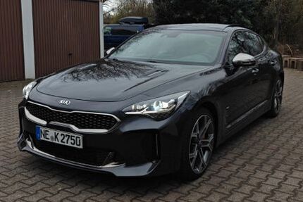 Kia Stinger 68.000 km 30.500 &euro; Neuss 41469