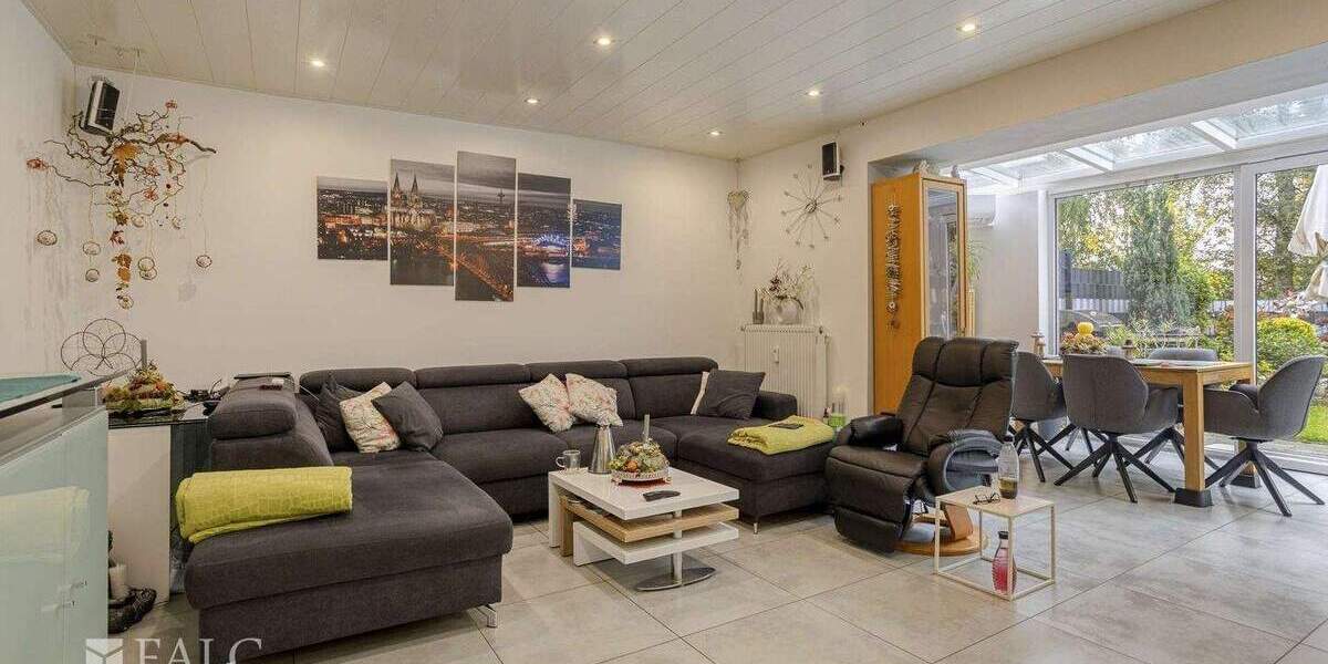 Etagenwohnung Bergheim Glessen - 7 Zimmer, 214 m&sup2;, 469.000&euro; | Angebot:24114363