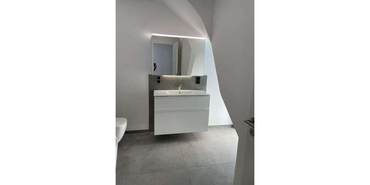 Etagenwohnung Dormagen Sankt Peter - 3 Zimmer, 105 m&sup2;, 1.650&euro; | Angebot:27144006