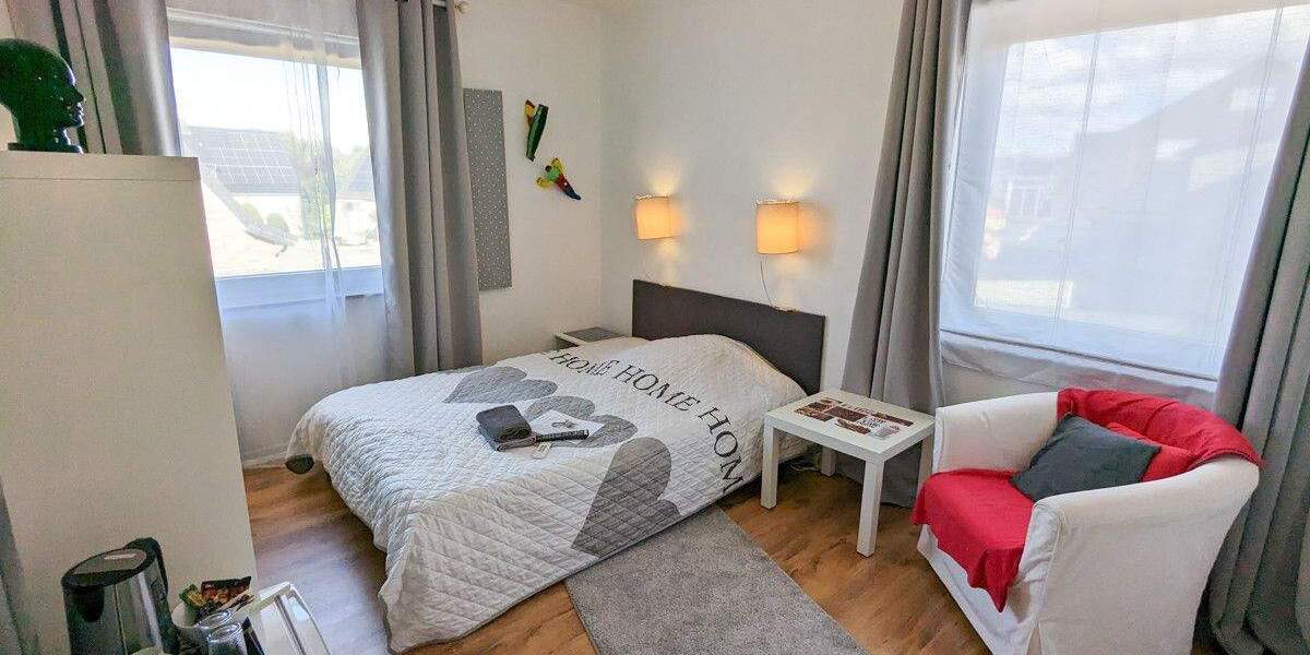 Gepflegtes 1-2-Familienhaus mit Palmengarten und Garage sucht nette Eigentümer 7 zimmer
