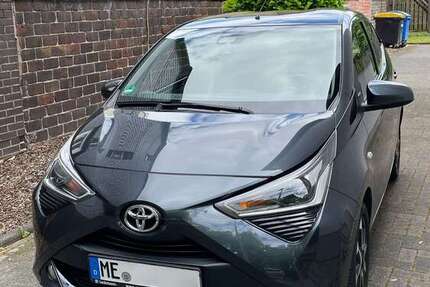 Toyota Aygo 66.000 km 9.980 &euro; Solingen, Klingenstadt 42697