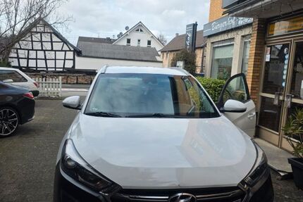 Hyundai TUCSON 210.000 km 11.000 &euro; Köln 51109