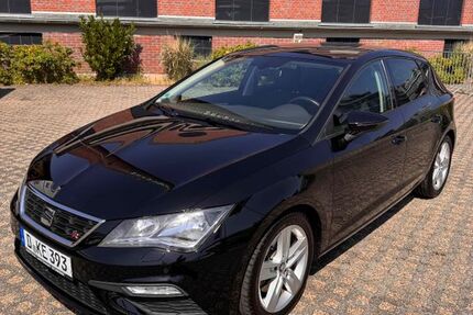 Seat Leon 132.499 km 10.500 &euro; Düsseldorf 40477
