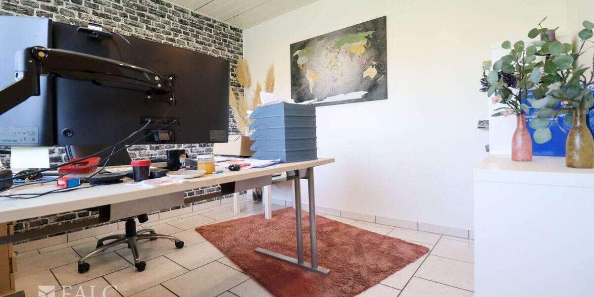 2 Familien- oder 2 Generationenhaus in GV-Südstadt! 8 zimmer