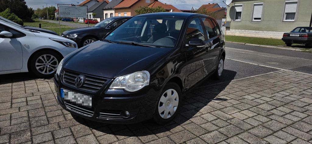 VW Polo 133.000 km 3.400 &euro; Neuss 41464