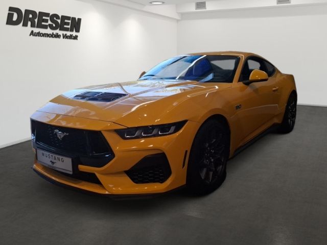Ford Mustang 4.500 km 52.650 € Neuss 41464