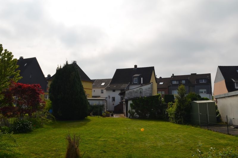 Handwerker aufgepasst: Knusperhäuschen mit Potenzial unmittelbar an Rhein und Wupper gelegen! 6 zimmer