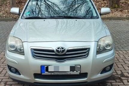 Toyota Avensis 217.000 km 3.500 &euro; Neuss 41469
