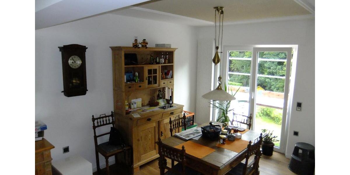 Etagenwohnung Hückeswagen - 7 Zimmer, 154 m&sup2;, 350.000&euro; | Angebot:26955713