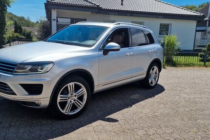 VW Touareg 152.000 km 22.200 &euro; Hückeswagen 42499