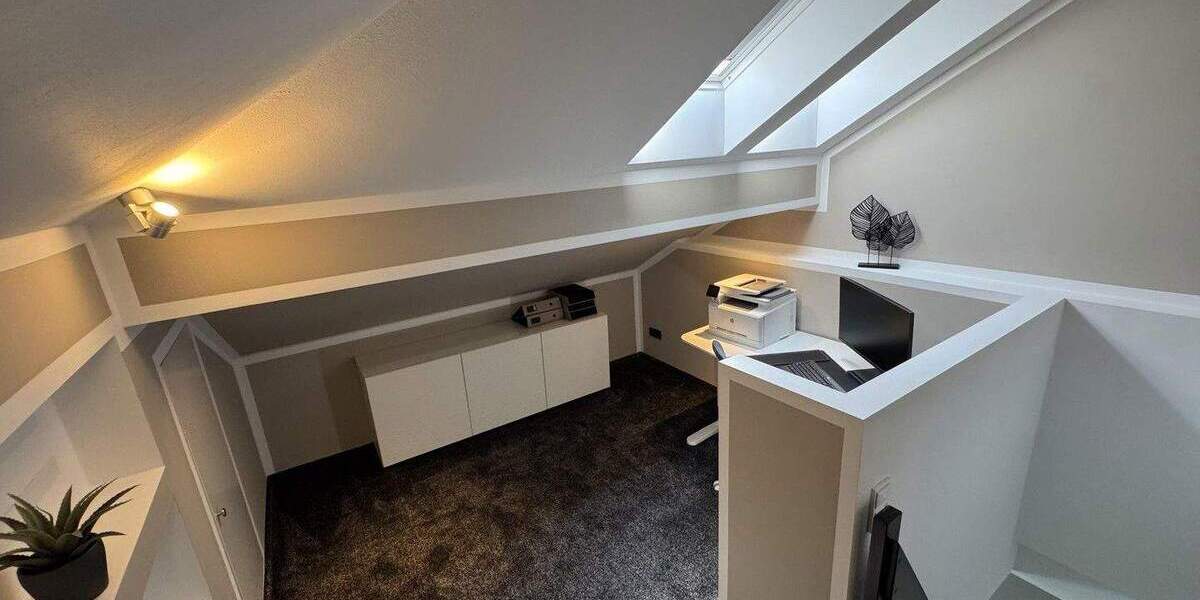 Doppelhaushälfte Rösrath - 7 Zimmer, 240 m&sup2;, 899.000&euro; | Angebot:24534219