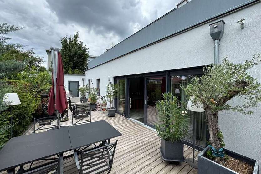 Haus zum Mieten in Dachau 3.490 € 210 m²