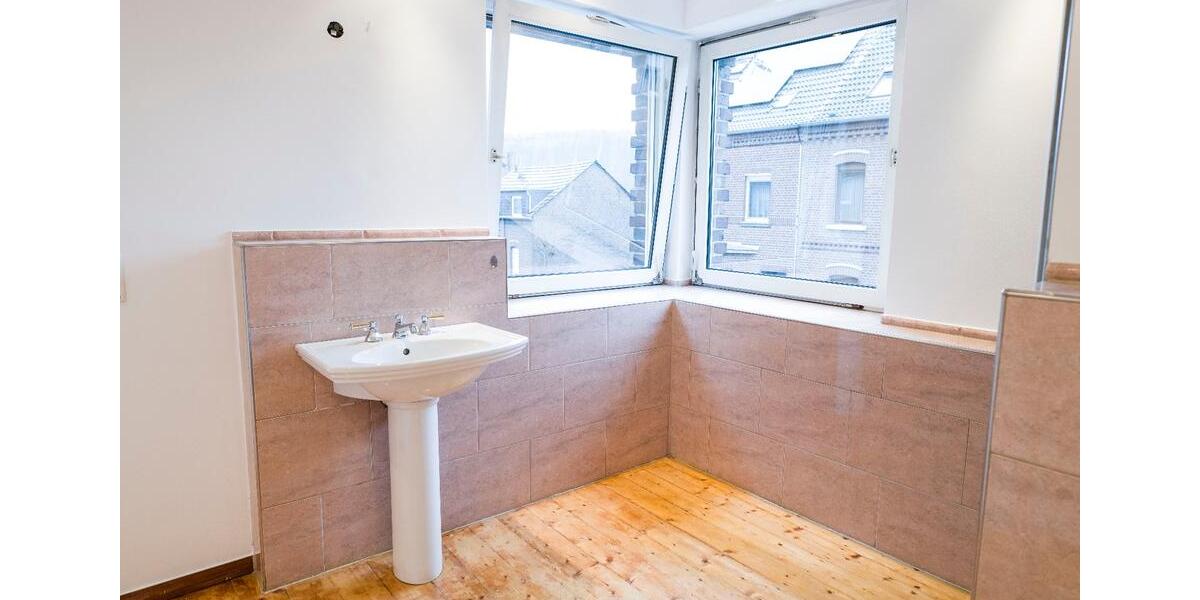 Großzügige 2-Zimmer-Maisonette (77 m²) mit Dachterrasse frisch zimmer