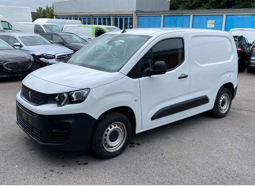 Peugeot Partner 50.000 km 13.990 € Hilden 40724