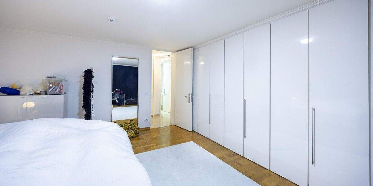 Etagenwohnung Düsseldorf Mörsenbroich - 4 Zimmer, 197 m&sup2;, 590.000&euro; | Angebot:25167400