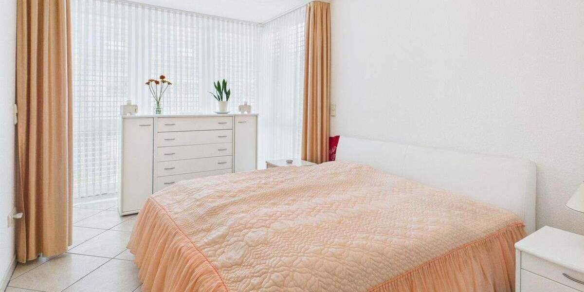 Sonnendurchflutete 3-Zimmer-Wohnung mit großem Balkon in bester Lage von Hürth-Efferen 3 zimmer