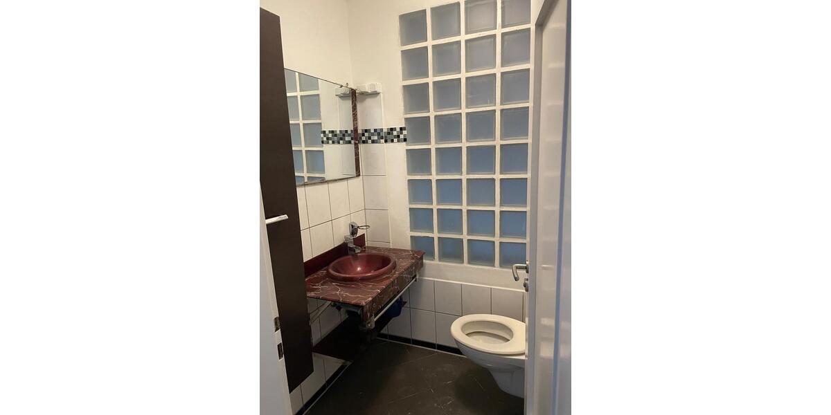 Haus mit Garten in Köln-Weiden + Garage Terrasse 3 zimmer