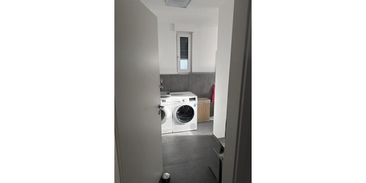 Maisonettenwohnung Solingen Wald - 5 Zimmer, 135 m&sup2;, 1.720&euro; | Angebot:25408715