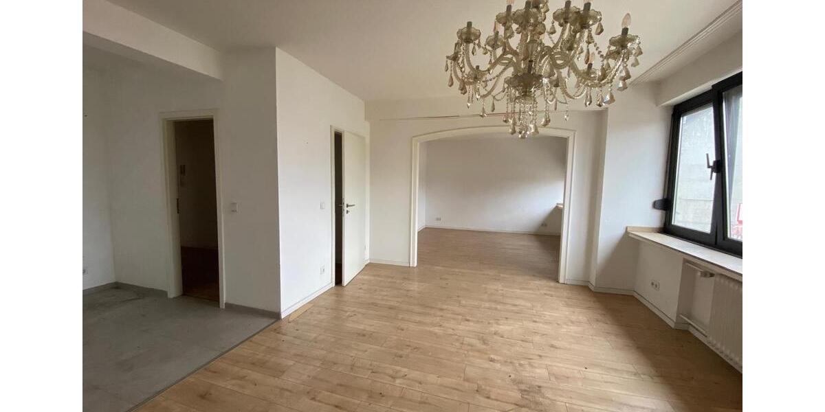 2-Zimmer-Wohnung auf der Kölnerstraße mit Balkon 2 zimmer