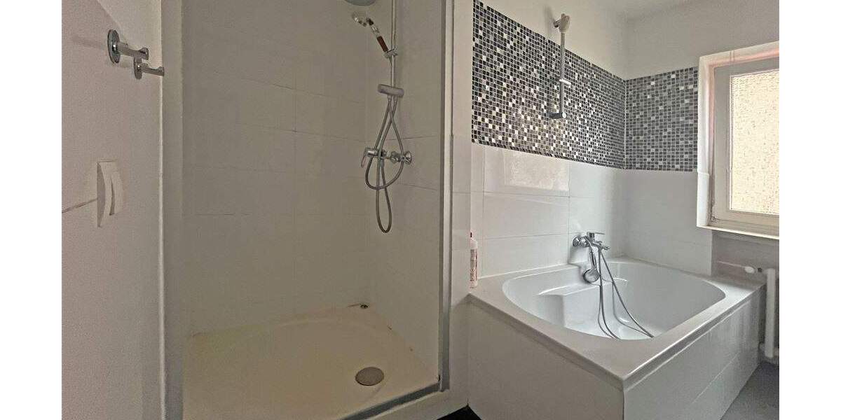 Immobilien Richter: Preissenkung! Großzügige Gewerbeeinheit in Garath ideal für Kita oder Sportstudio 5 zimmer