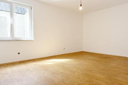 Wohnung Langenfeld (Rheinland) - 1 Zimmer, 45 m&sup2;, 470&euro; | Angebot:26197172