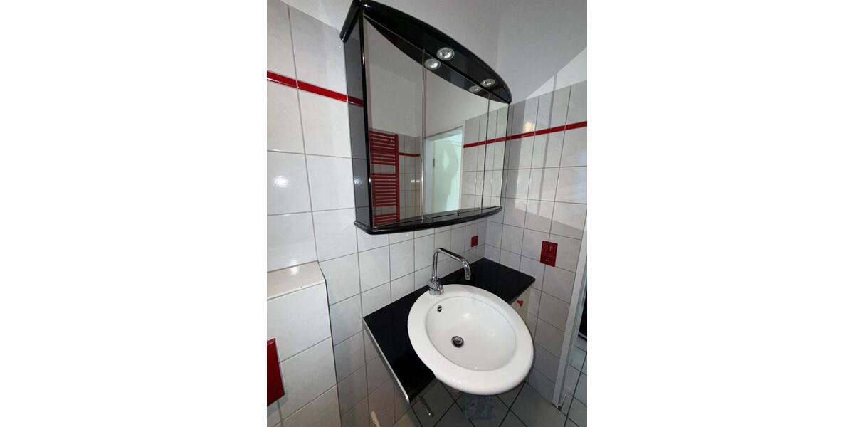 Etagenwohnung Remscheid - 2 Zimmer, 43 m&sup2;, 430&euro; | Angebot:26337643