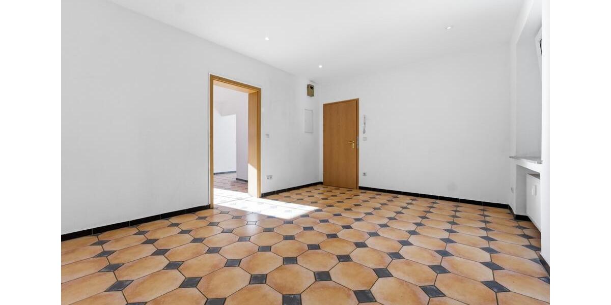 Mehrfamilienhaus, Wohnhaus Köln Heimersdorf - 10 Zimmer, 209 m&sup2;, 699.000&euro; | Angebot:26405452